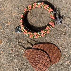 Beaded bracelet and faux leather earrings gift set beach starfish sun charms